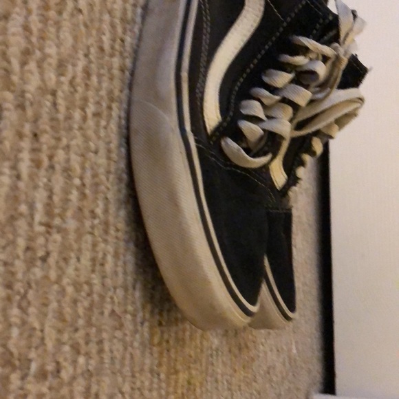 Women’s black low top vans - Picture 3 of 4